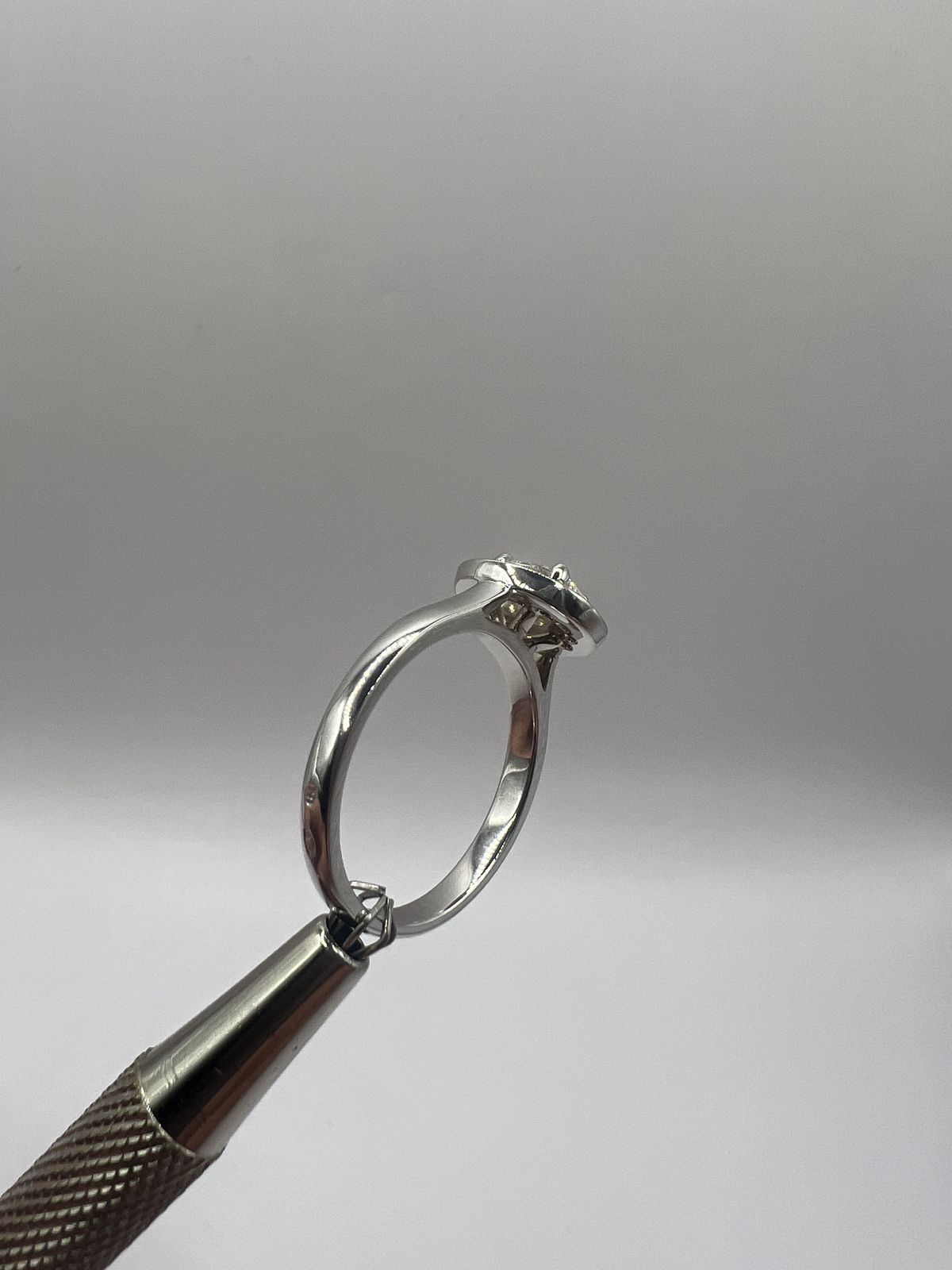 Pierścionek Halo Ring