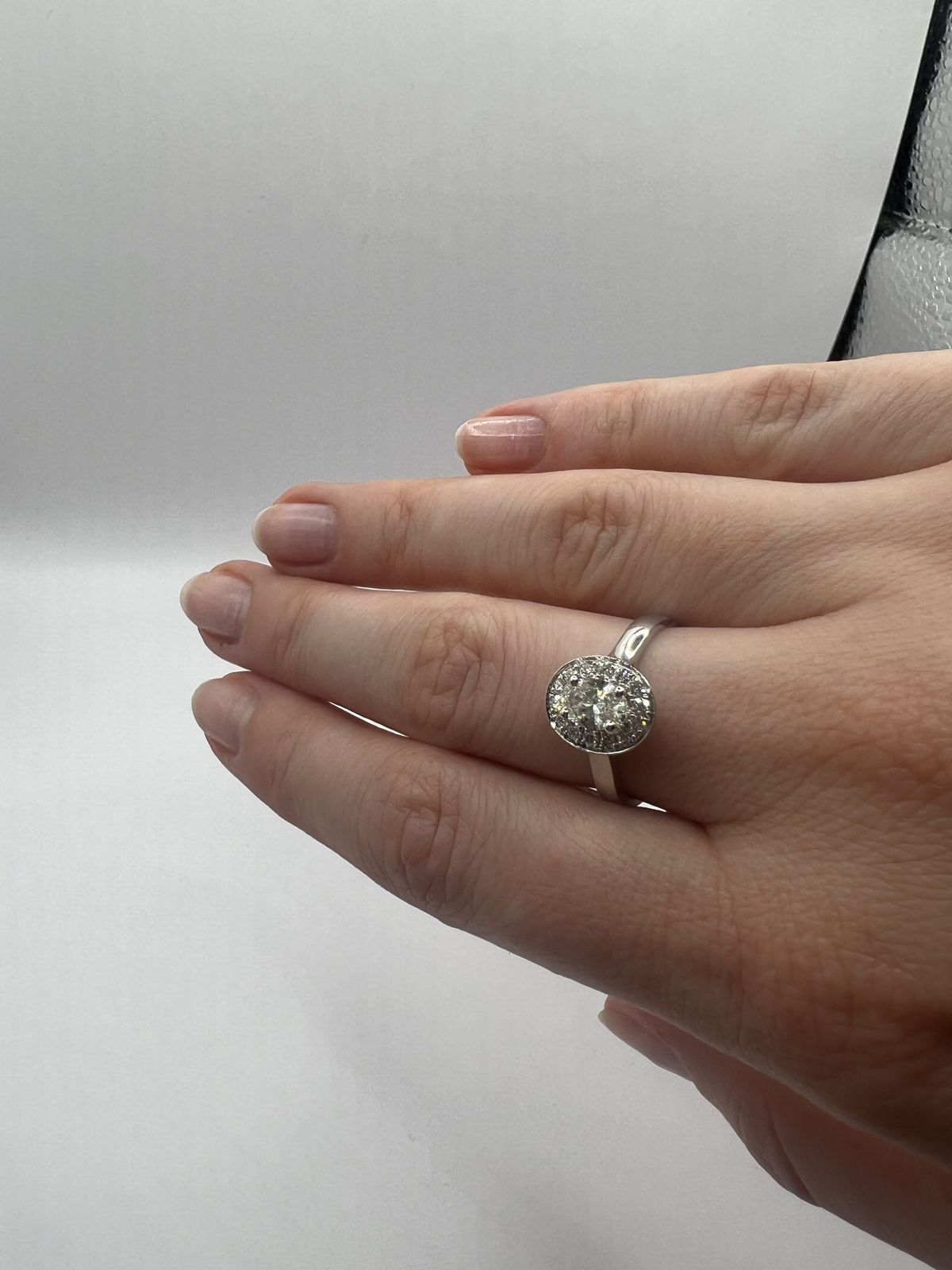 Pierścionek Halo Ring