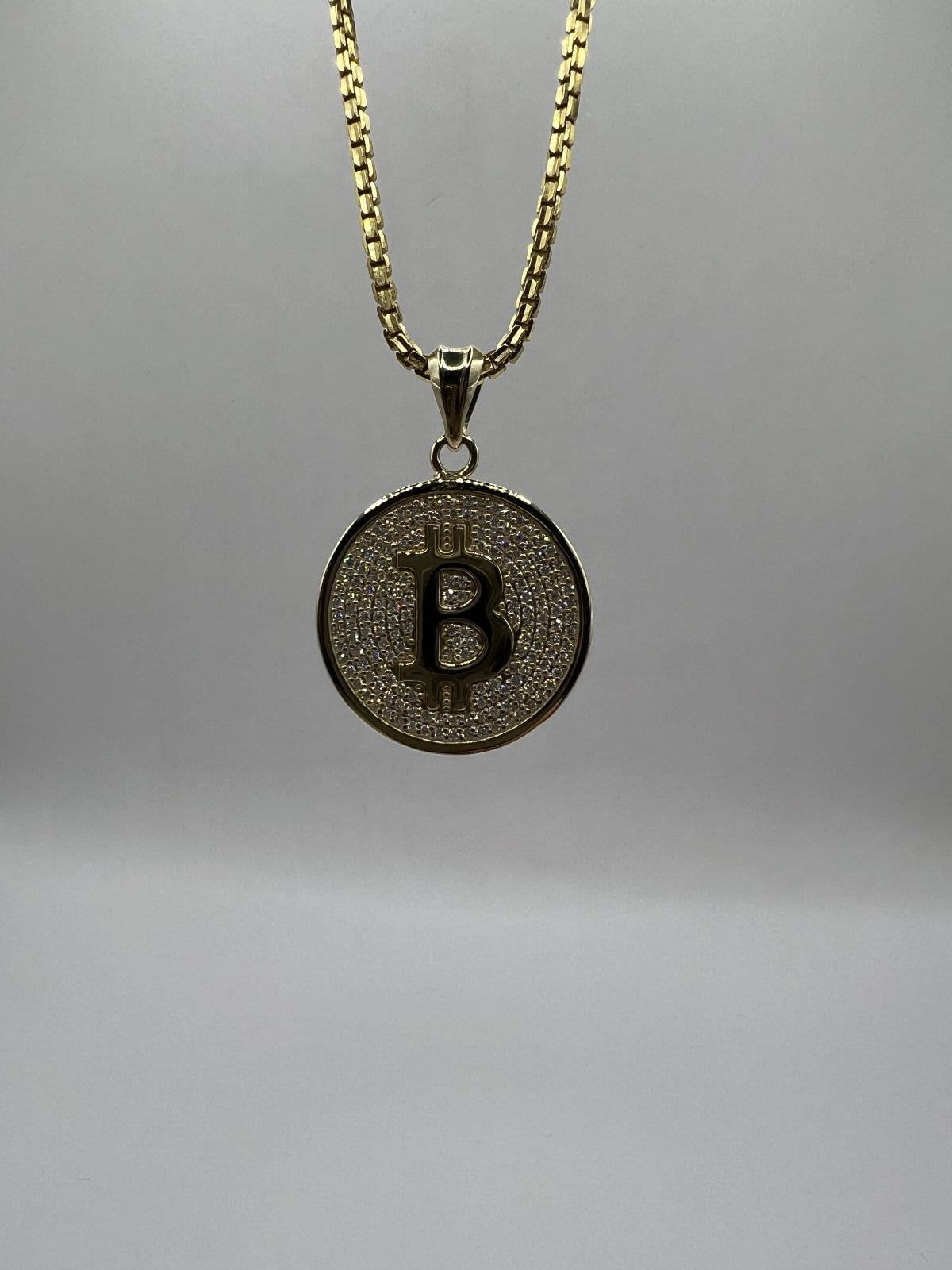Zawieszka Bitcoin