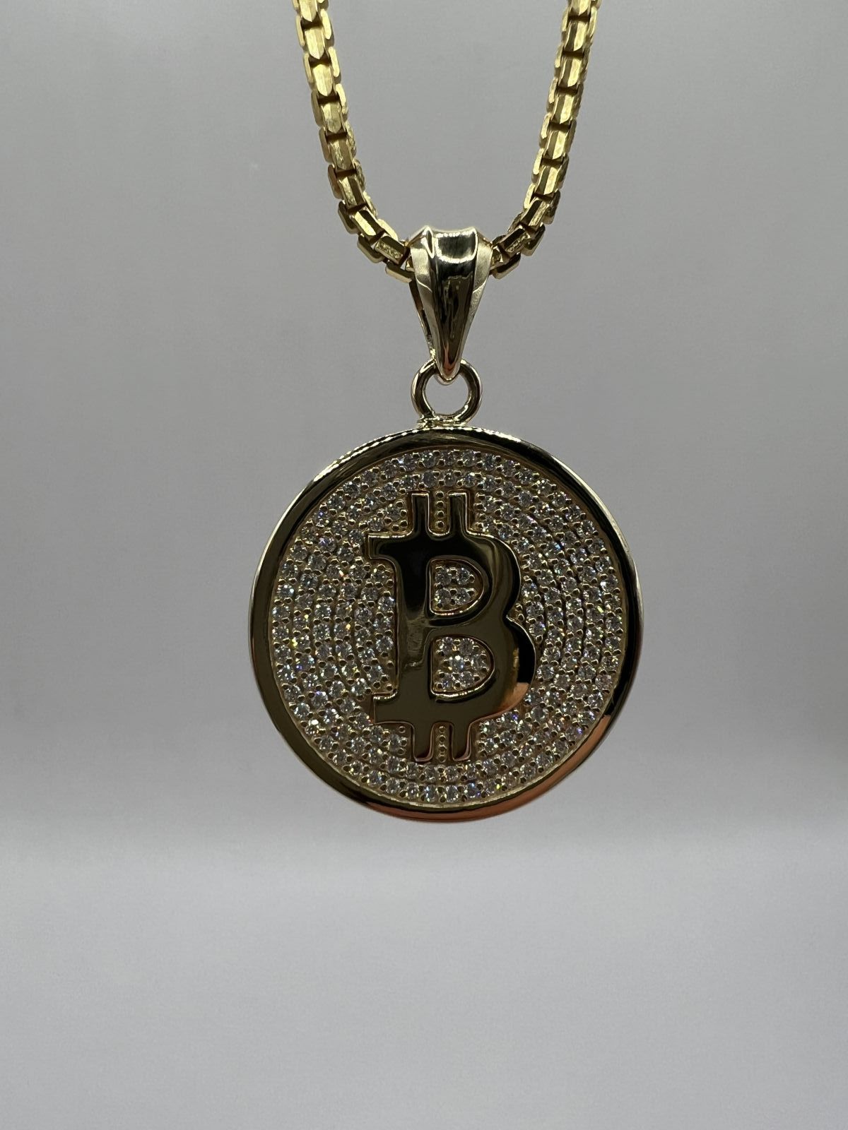 Zawieszka Bitcoin