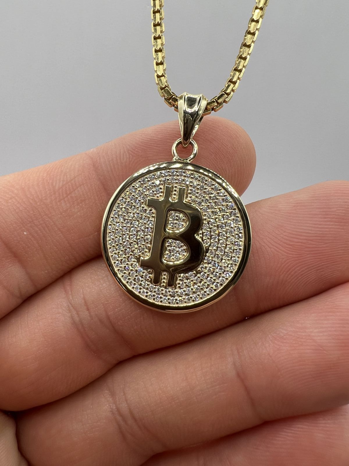 Zawieszka Bitcoin