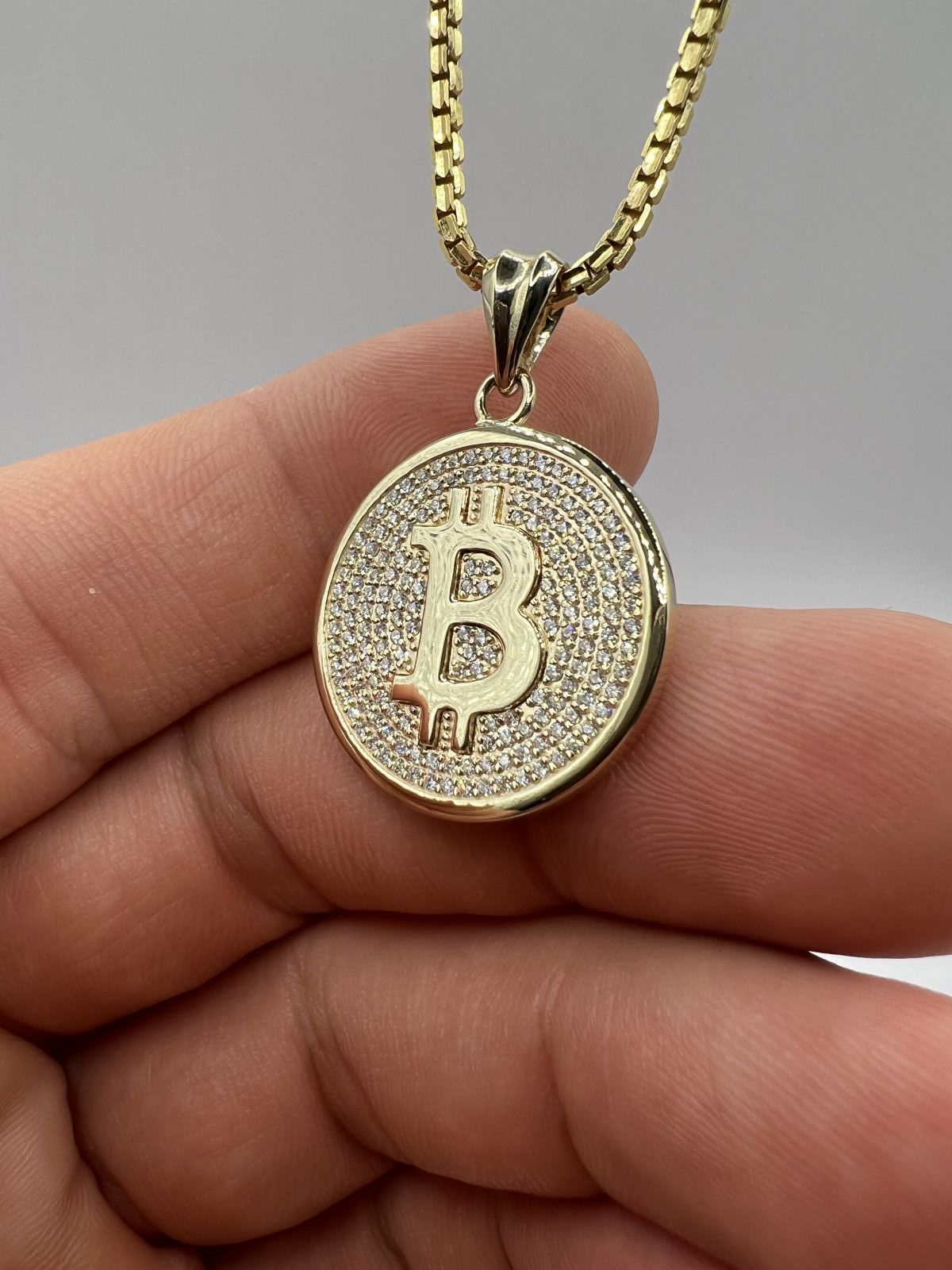 Zawieszka Bitcoin