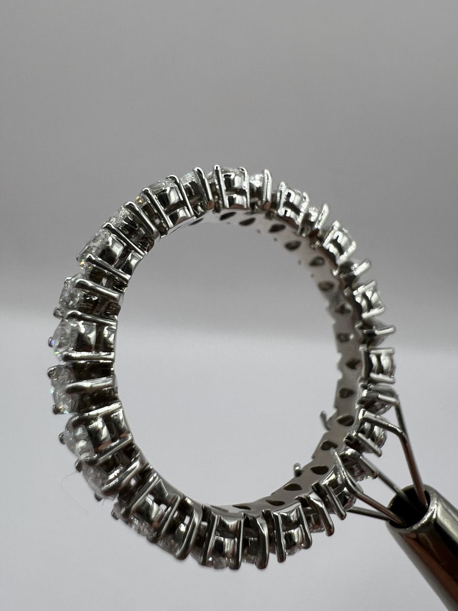 Pierścionek Eternity Ring