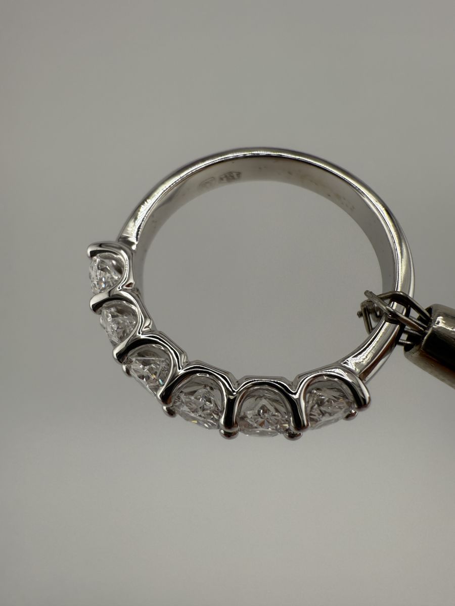 Pierścionek Eternity Ring
