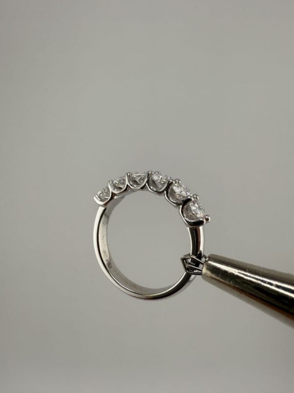 Pierścionek Eternity Ring — Złoto24